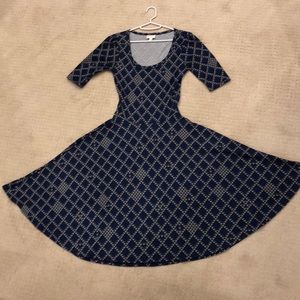 SOLD - LulaRoe Nicole size XS